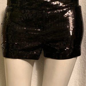 Cute black sequence short Size 00